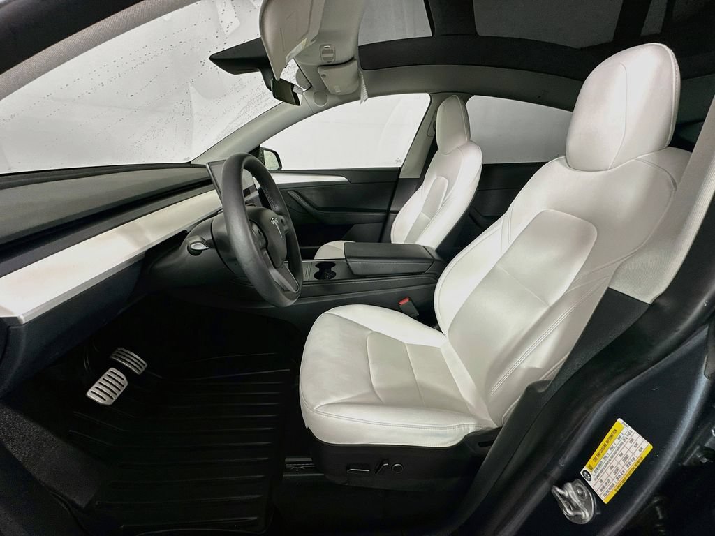 Used 2022 Tesla Model Y Performance AWD/4WD image 26