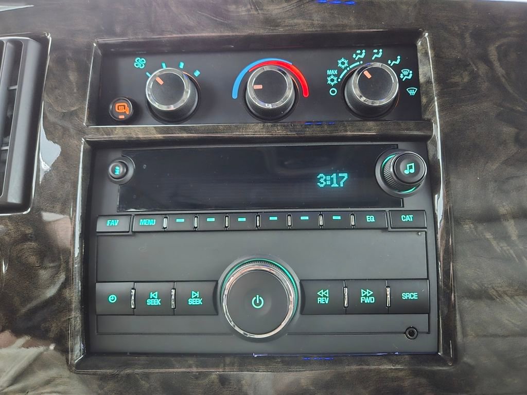 Used 2023 Chevrolet Express 2500 Extended image 35