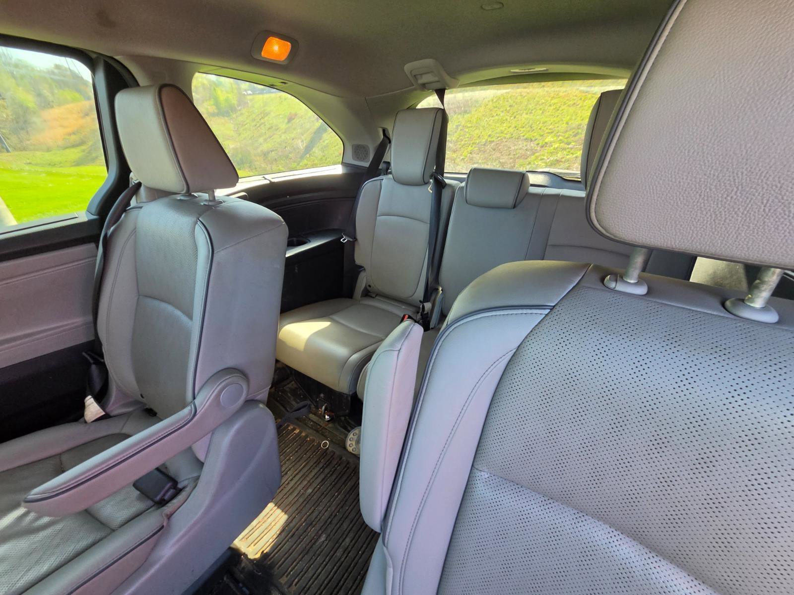 Used 2021 Honda Odyssey Elite image 9