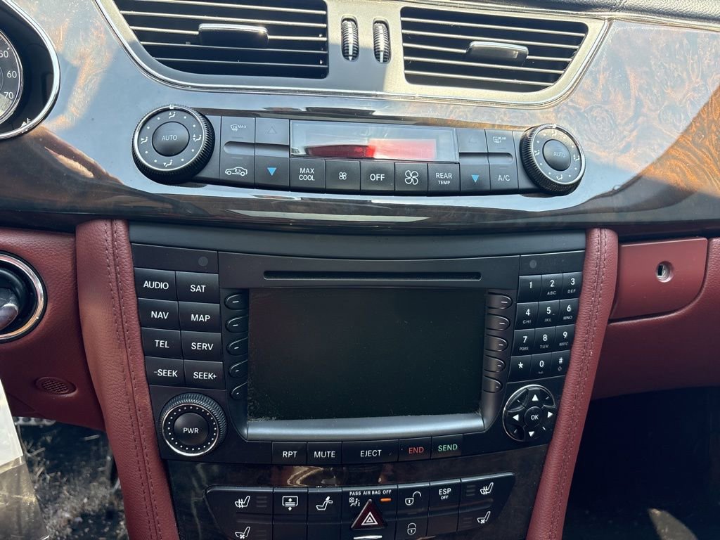 Used 2008 Mercedes-Benz CLS 550 image 17