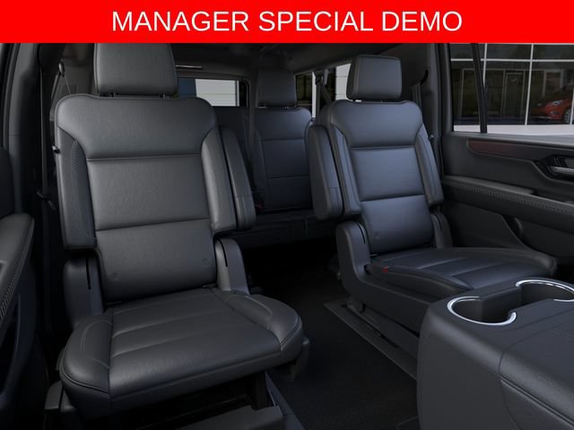 Used 2026 GMC Yukon XL Denali w/ Denali Reserve Package AWD/4WD image 17