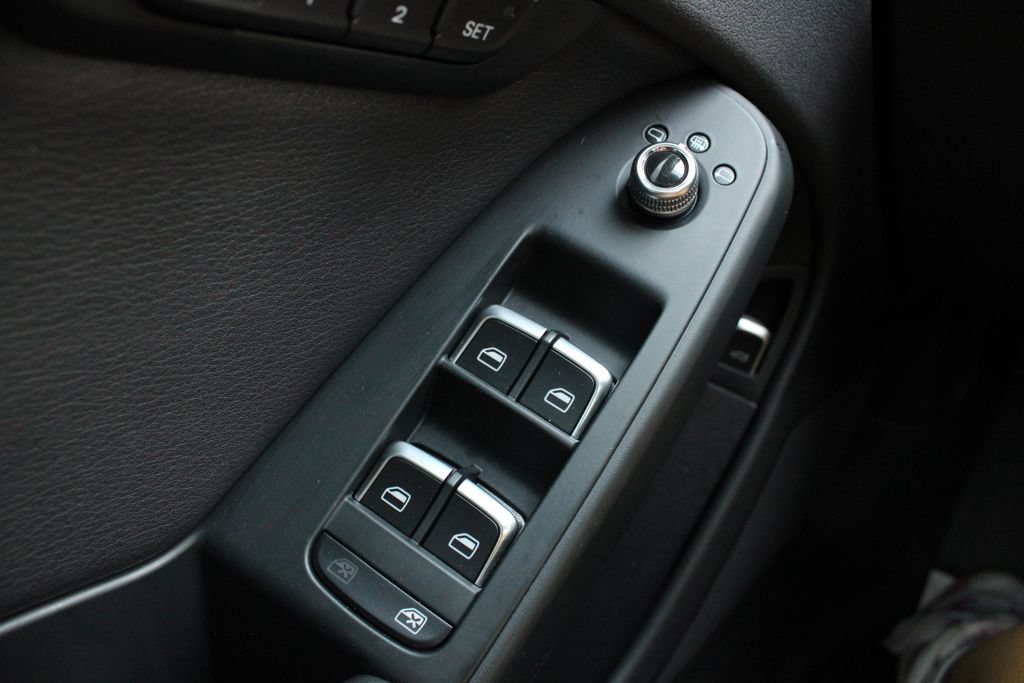 Used 2015 Audi A4 2.0T Premium Plus w/ Technology Package AWD/4WD image 9