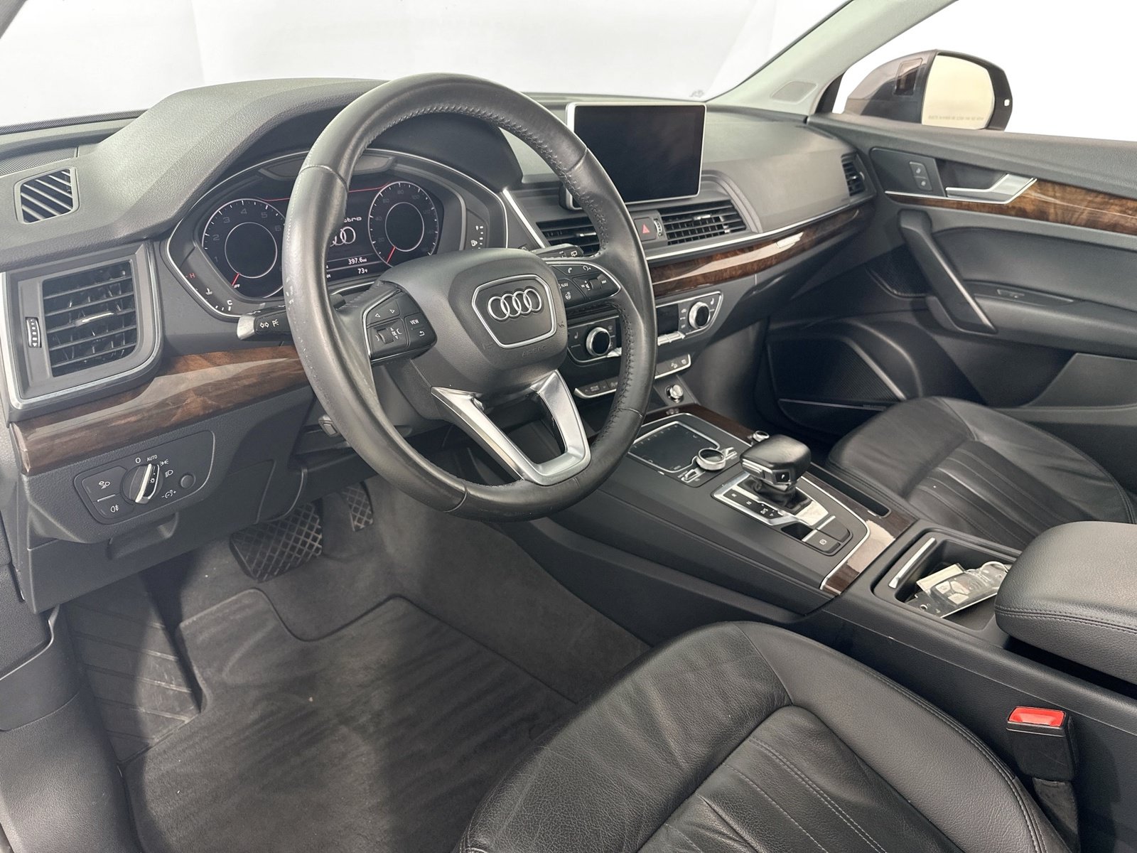 Used 2018 Audi Q5 2.0T Premium Plus w/ Premium Plus Package AWD/4WD image 9