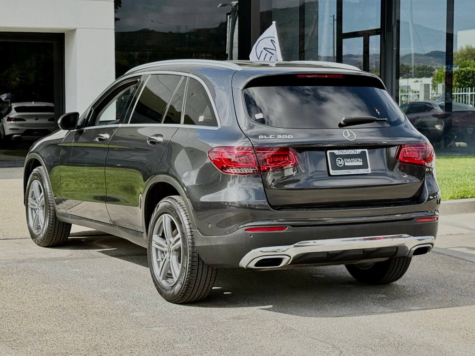 Used 2021 Mercedes-Benz GLC 300 w/ Premium Package image 10