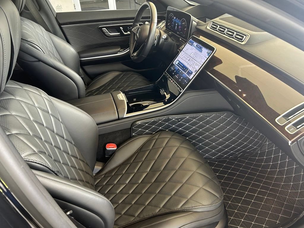 Used 2022 Mercedes-Benz S 580 4MATIC Sedan w/ Rear Seat Package image 25
