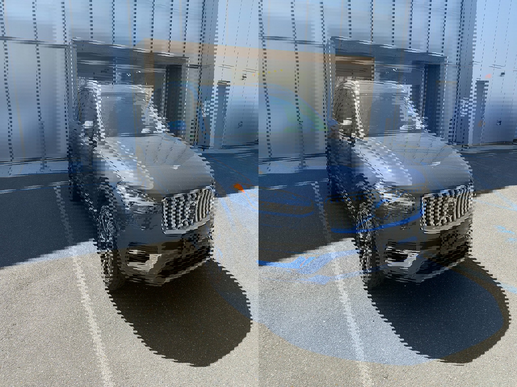 Certified 2022 Volvo XC90 T8 Inscription Expression w/ Advanced Package