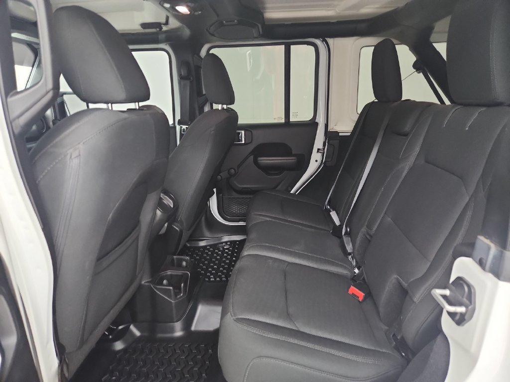 Used 2018 Jeep Wrangler Unlimited Sport AWD/4WD image 32