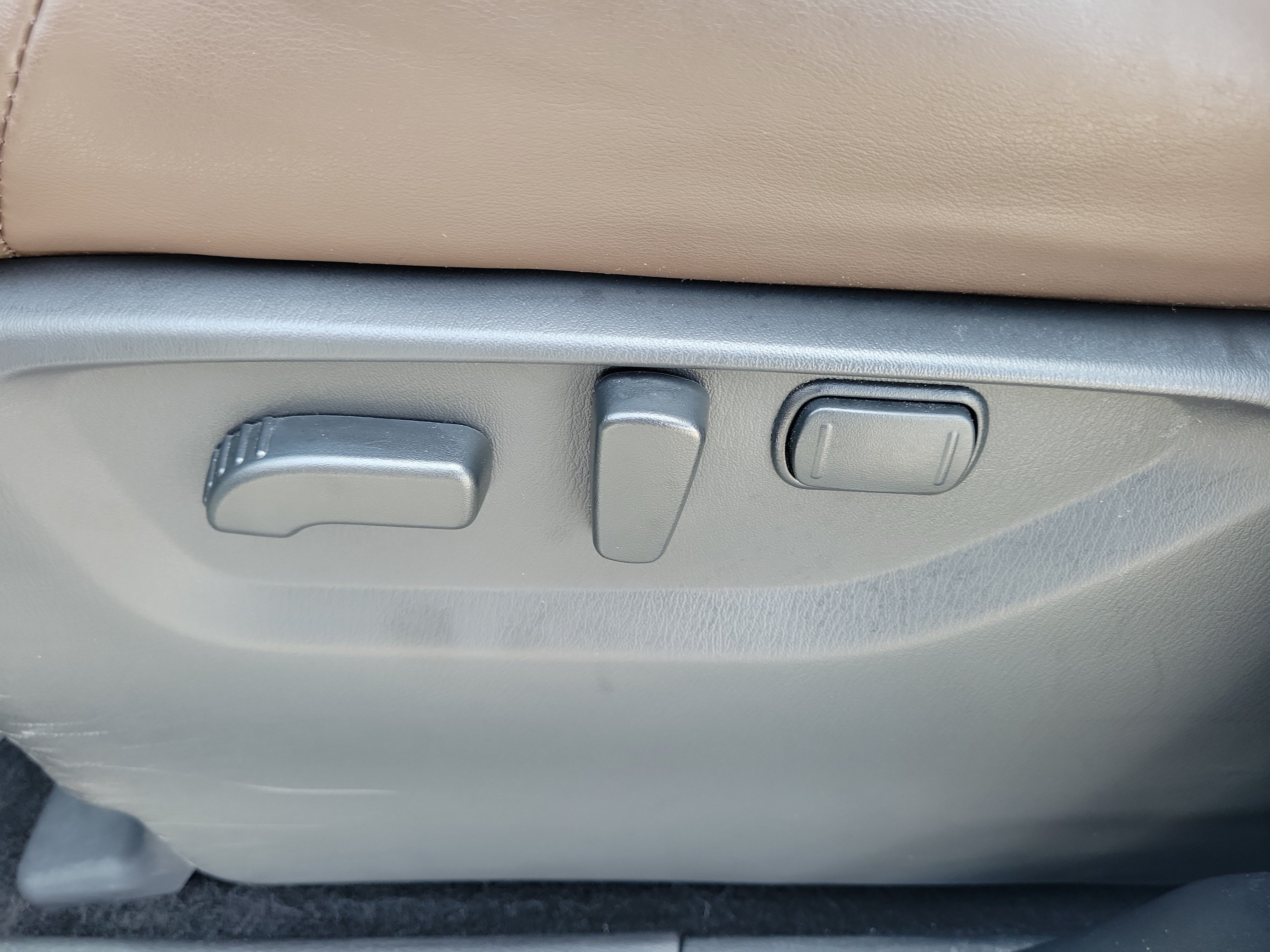 Certified 2023 Nissan Armada Platinum w/ Captain's Chairs Package RWD image 14