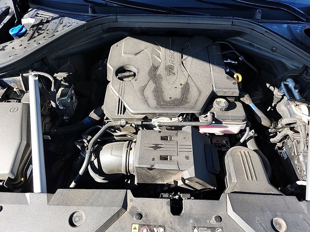 Used 2022 Genesis GV70 2.5T w/ Advanced Package image 6