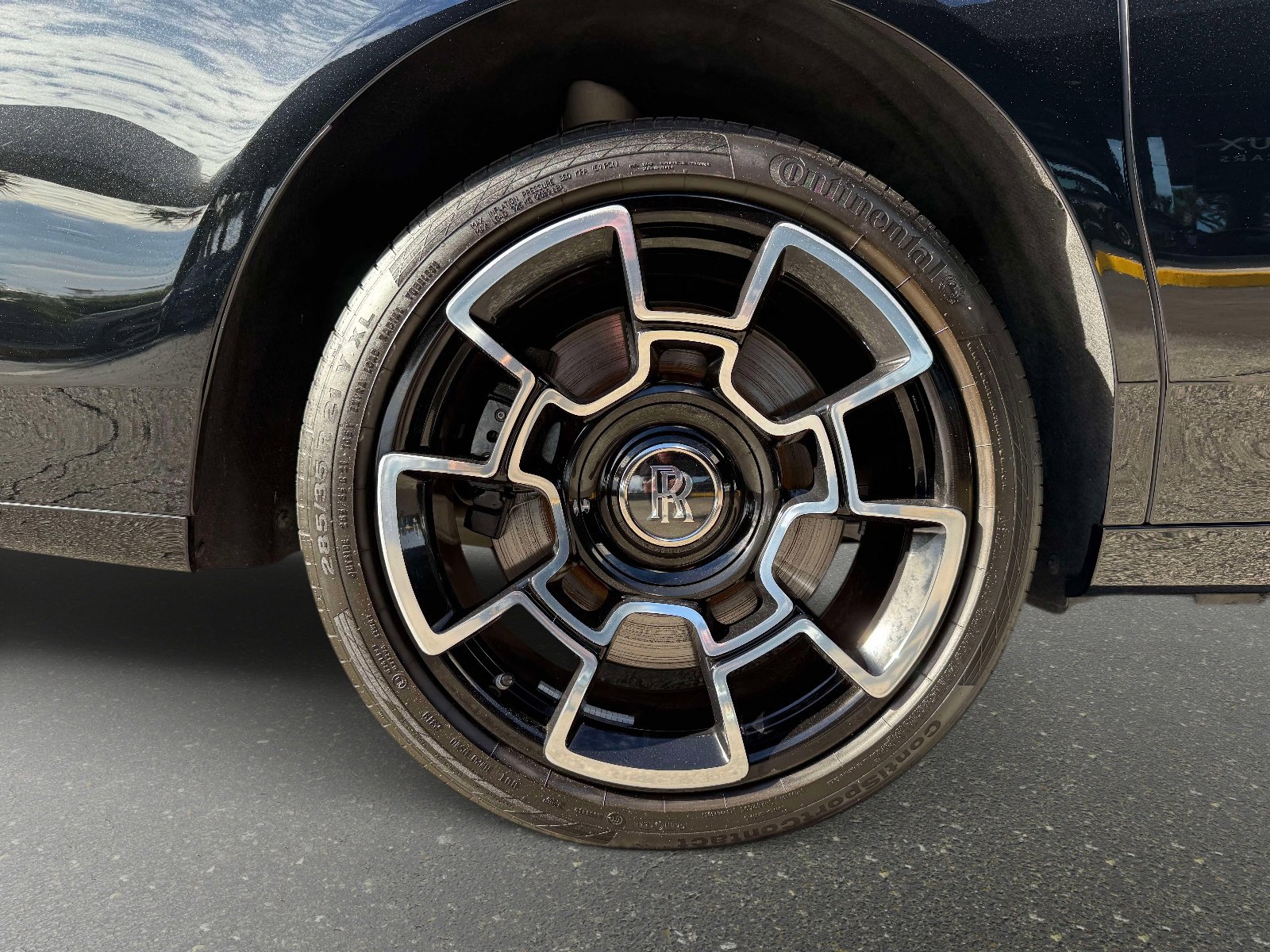 Used 2020 Rolls-Royce Ghost Black Badge image 19