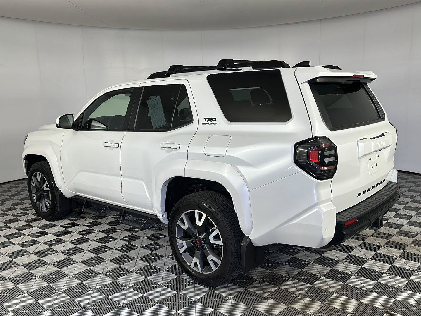 Used 2025 Toyota 4Runner TRD Sport AWD/4WD image 22
