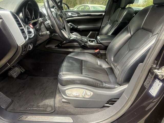 Used 2017 Porsche Cayenne Platinum Edition AWD/4WD image 9