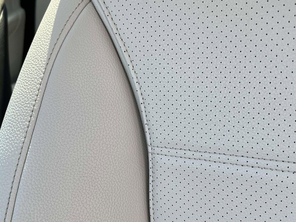 Used 2022 Mercedes-Benz C 300 Sedan image 18