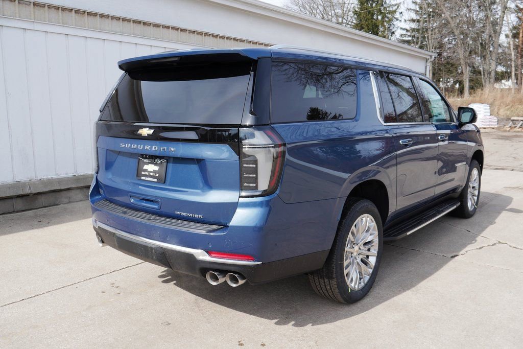 New 2026 Chevrolet Suburban Premier image 7