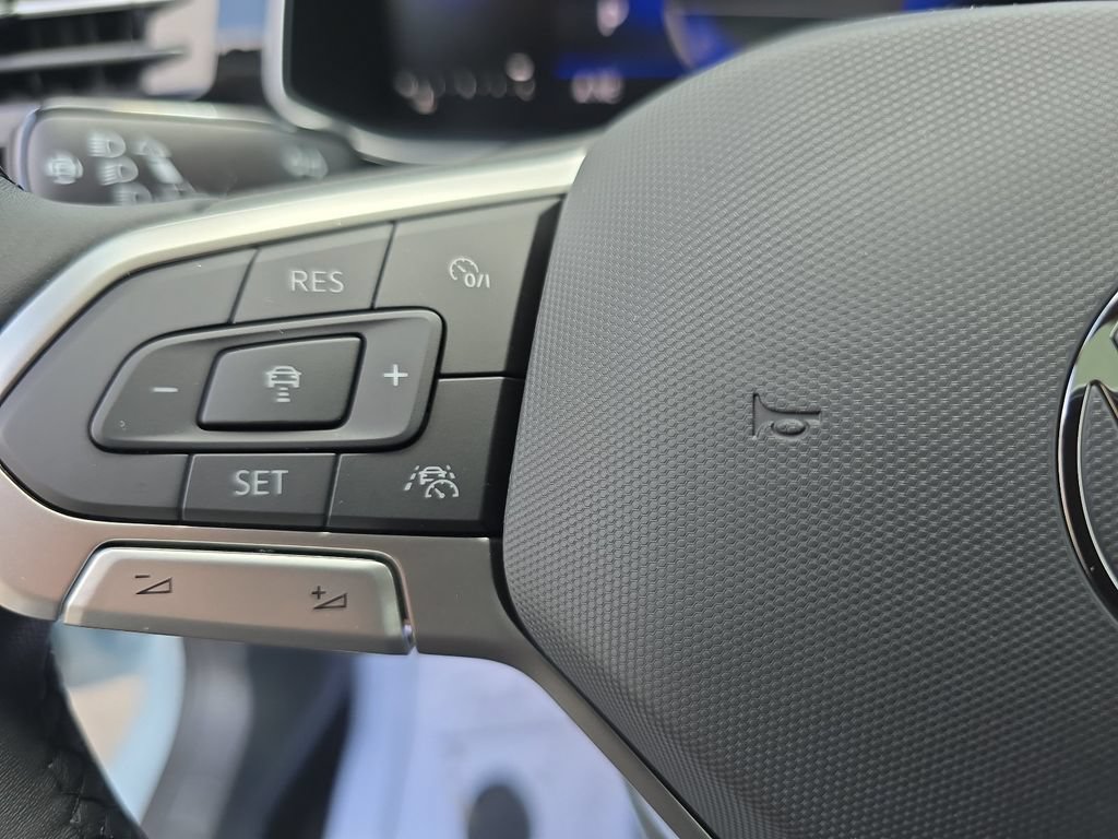 New 2026 Volkswagen Jetta SE FWD image 14