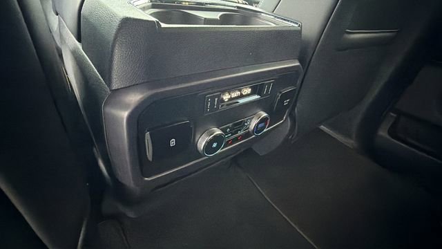 Used 2024 Ford Expedition Platinum image 17