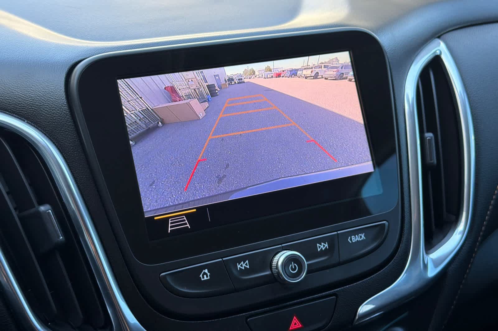 Used 2020 Chevrolet Equinox Premier w/ Premier Redline Edition AWD/4WD image 19