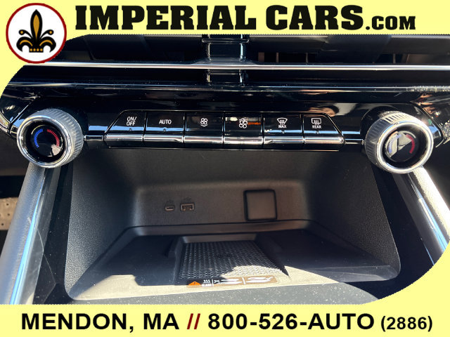 New 2027 Chevrolet Traverse LT w/ LPO, Floor Liner Package AWD/4WD image 21