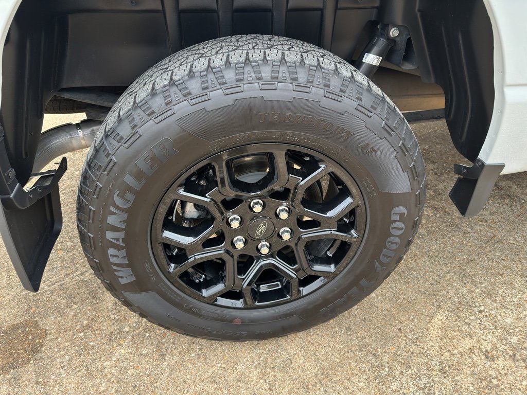 Used 2024 Ford F150 XLT w/ Equipment Group 302A MID image 9