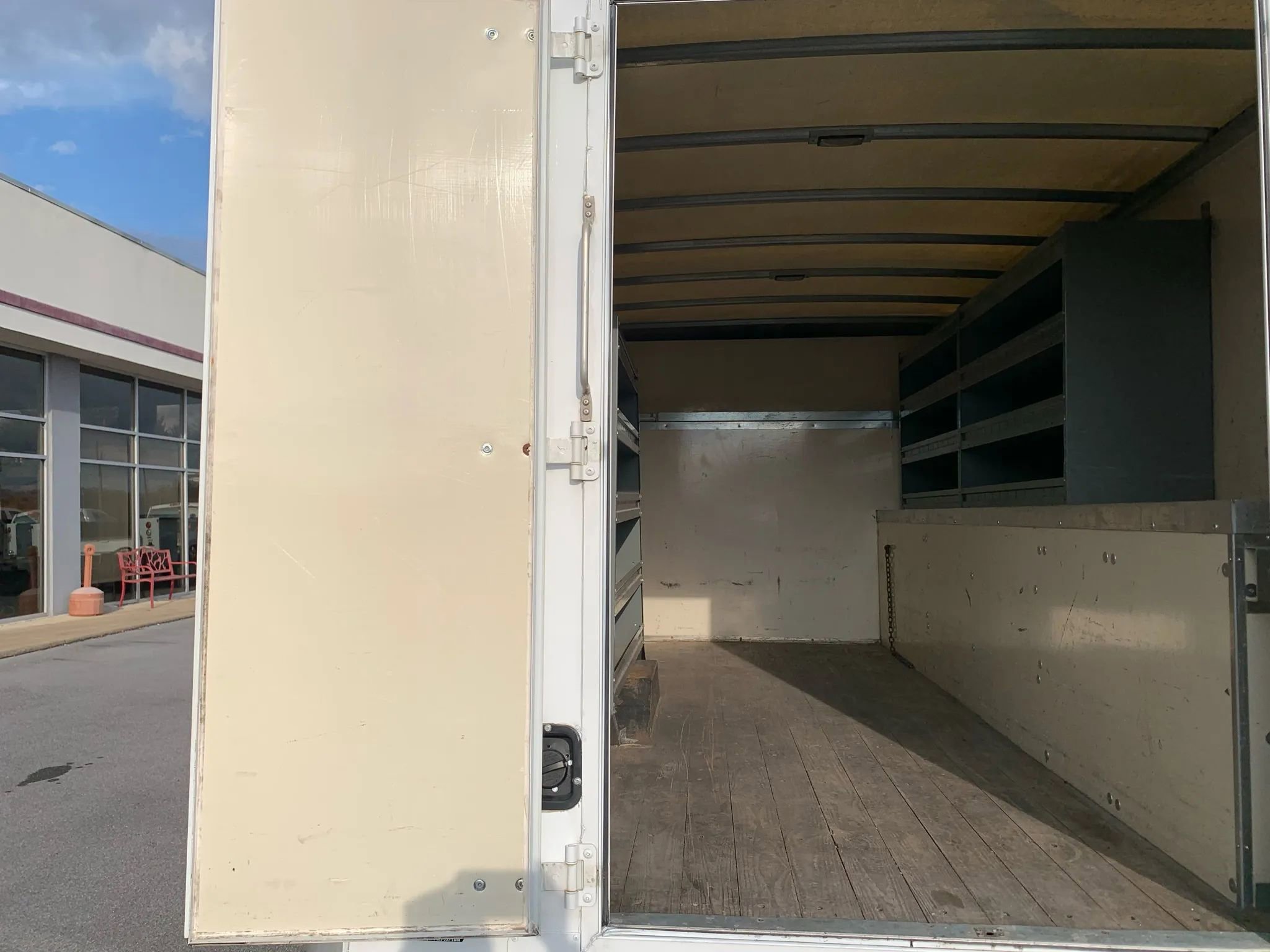 Used 2013 Ford E-450 and Econoline 450 Super Duty w/ PWR Locks & Windows Group RWD image 28