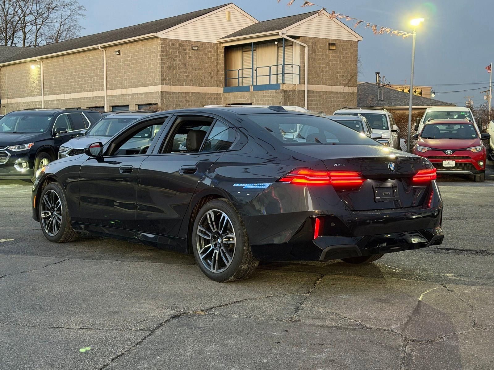 Used 2026 BMW 530i xDrive image 8
