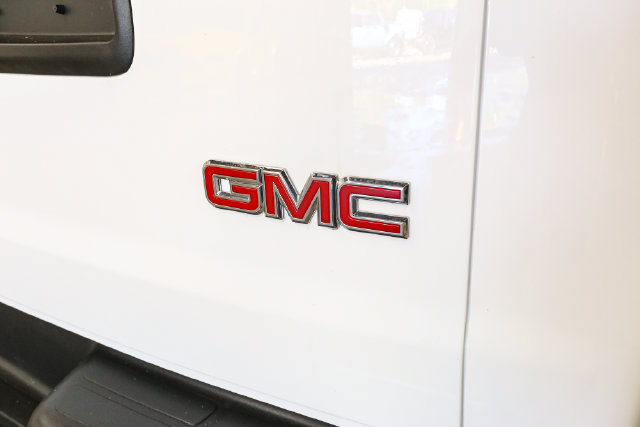 Used 2025 GMC Savana 3500 Extended w/ Driver Convenience Package RWD image 10