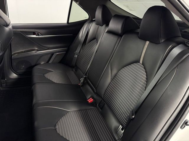 Used 2024 Toyota Camry SE w/ Convenience Package image 16