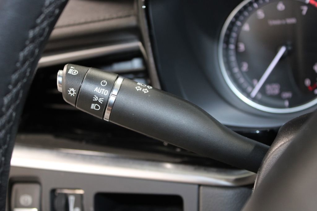 Used 2024 Cadillac XT6 Premium Luxury image 24