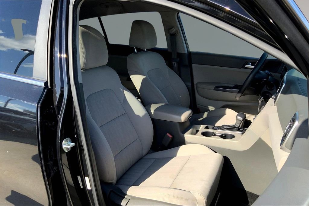 Used 2017 Kia Sportage LX image 7