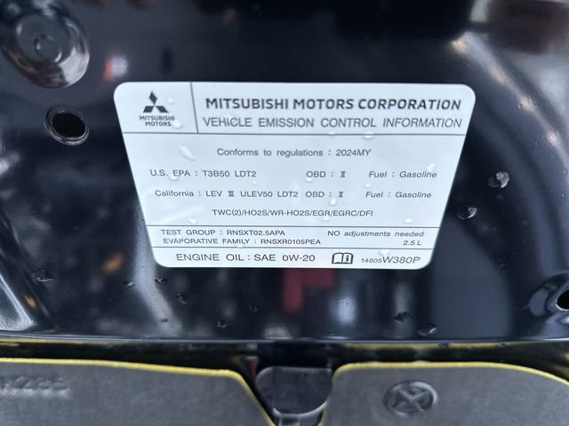 Used 2024 Mitsubishi Outlander ES AWD/4WD image 31