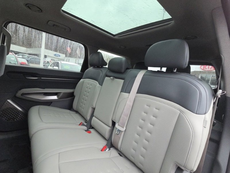 New 2026 Kia EV9 Wind image 28