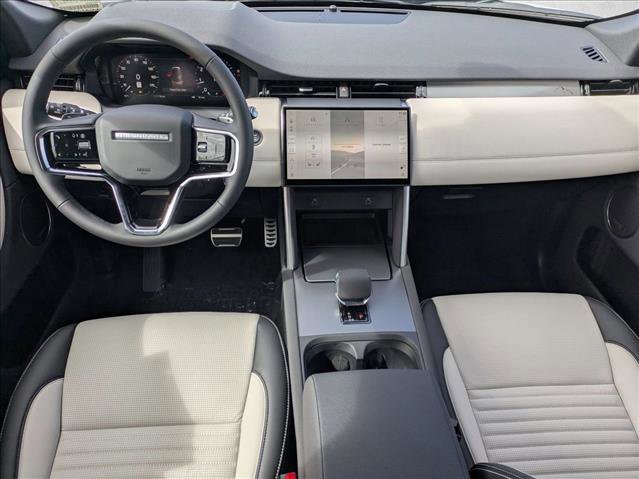 New 2026 Land Rover Discovery Sport Landmark image 15