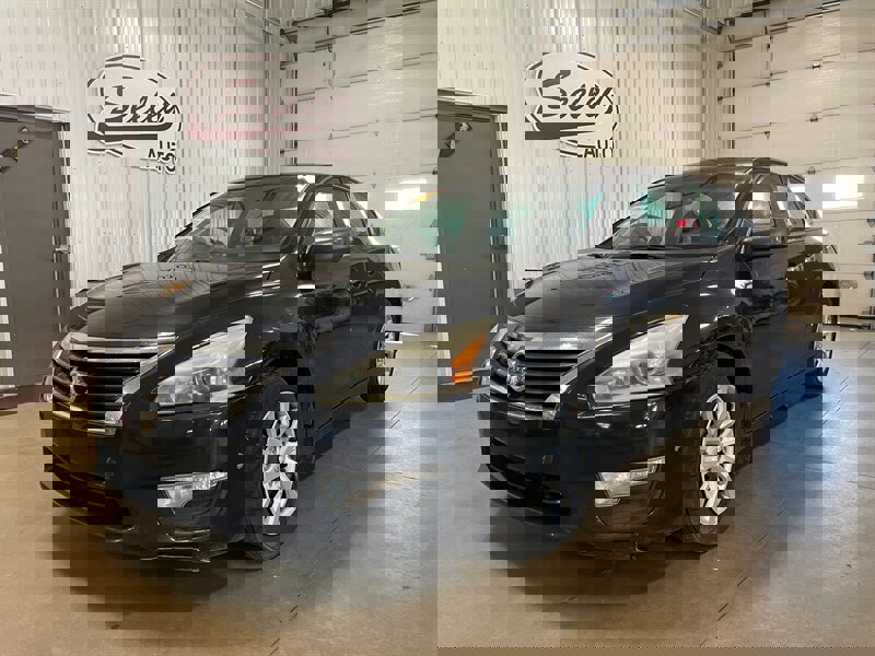 Used 2014 Nissan Altima 2.5 S image 2