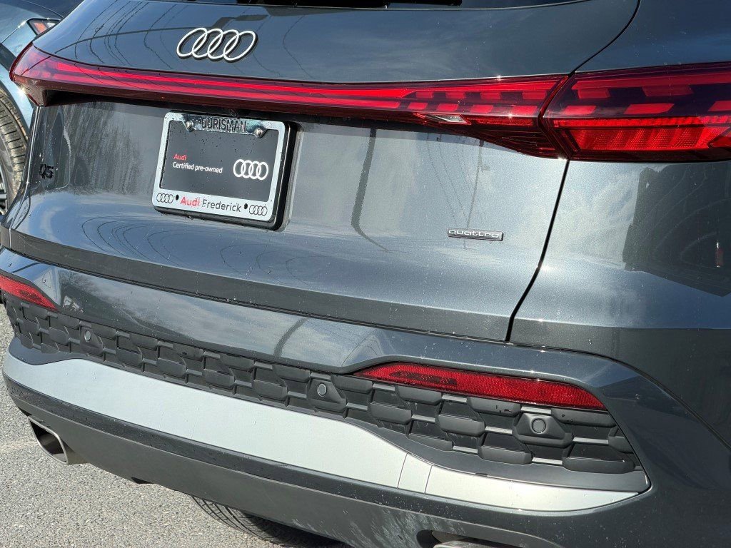 Certified 2025 Audi Q5 Premium Plus image 12