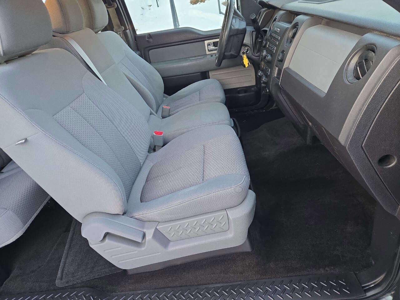 Used 2011 Ford F150 STX w/ Communications Pkg image 25