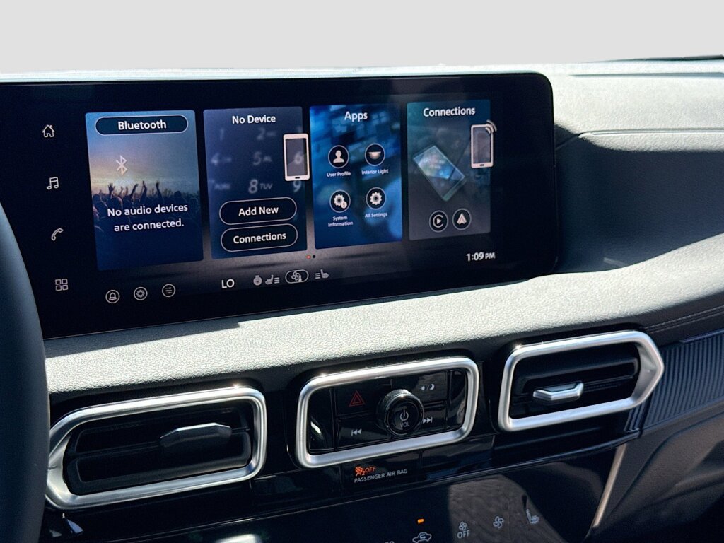 New 2026 Nissan Sentra SV FWD image 8