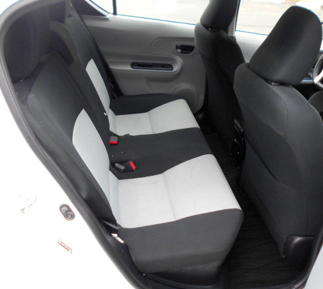 Used 2013 Toyota Prius C Two image 19