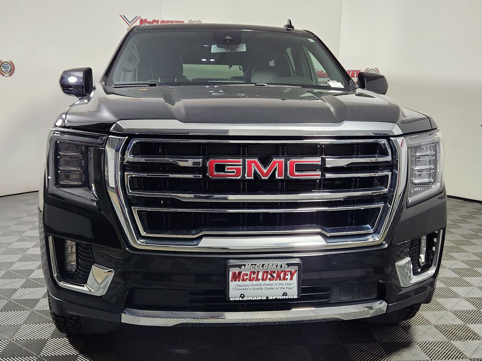 Used 2024 GMC Yukon SLT image 3