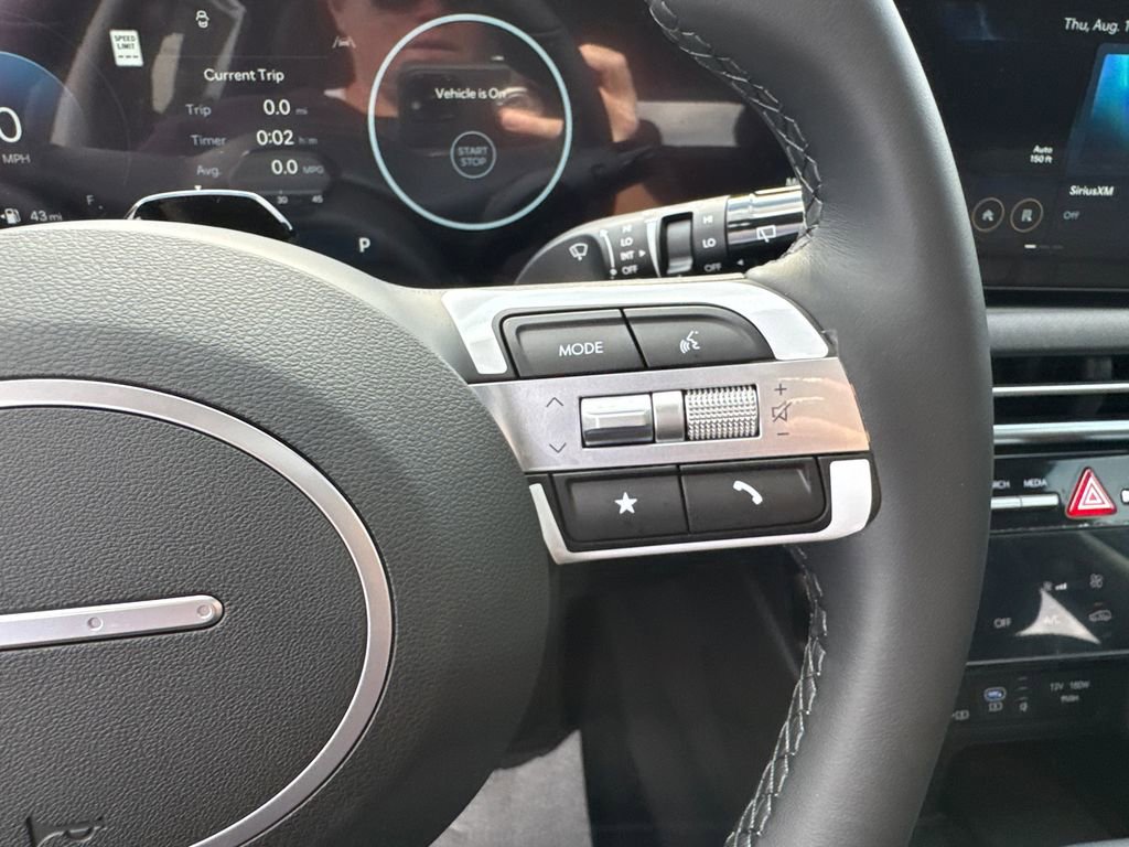 New 2025 Hyundai Tucson SEL image 17