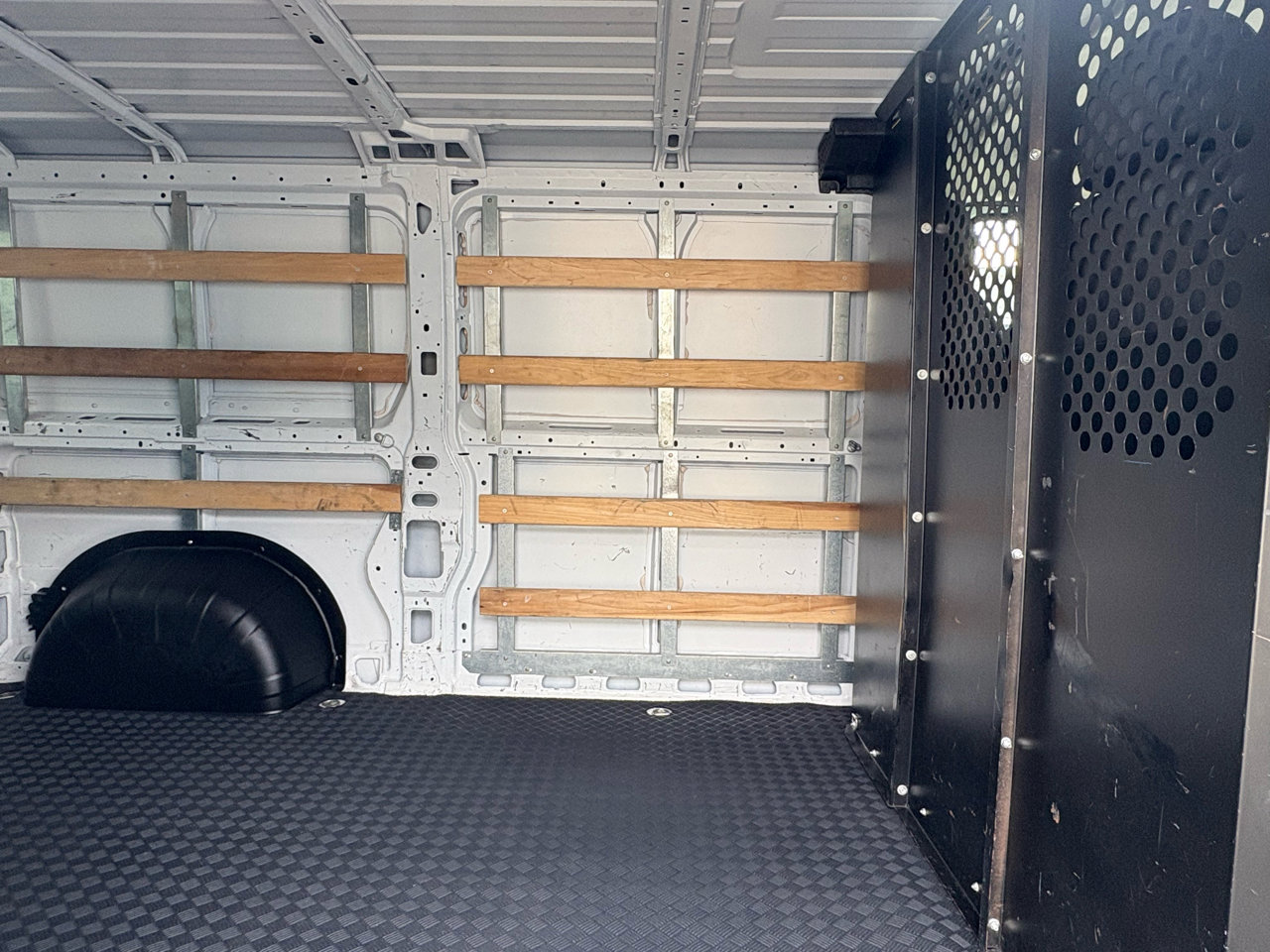 Used 2023 RAM ProMaster 2500 image 18