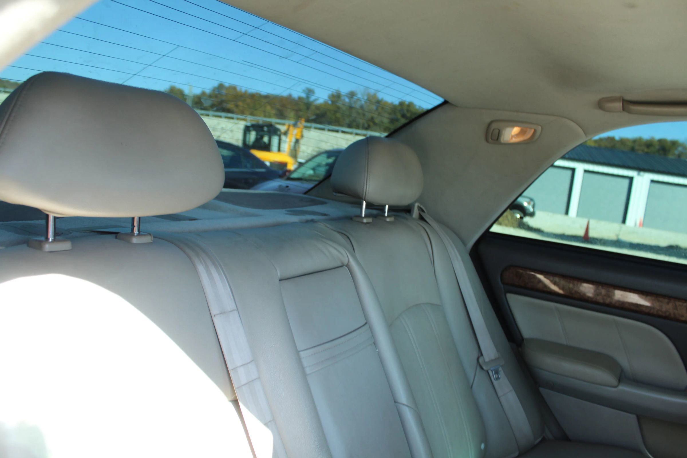 Used 2005 Hyundai XG350 L image 21