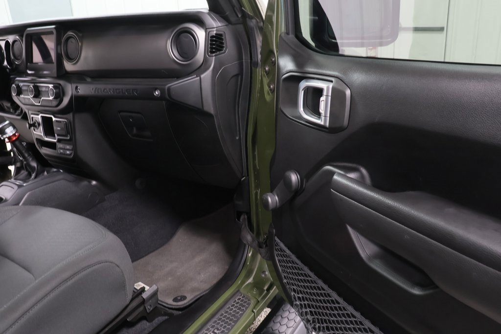 Used 2023 Jeep Wrangler Sport image 28