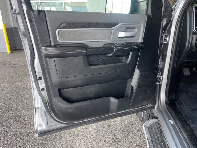 Used 2021 RAM 2500 Big Horn image 33