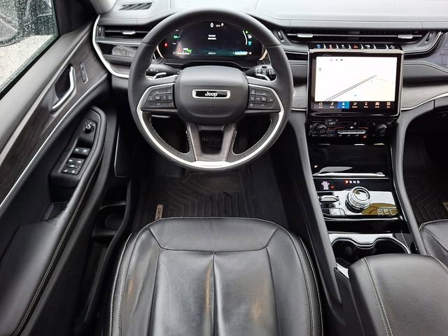 Used 2022 Jeep Grand Cherokee Limited 4xe image 11