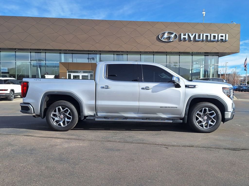 Used 2022 GMC Sierra 1500 SLT w/ SLT Premium Plus Package image 2