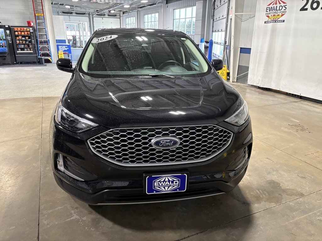 Used 2024 Ford Edge SEL w/ Convenience Package image 3