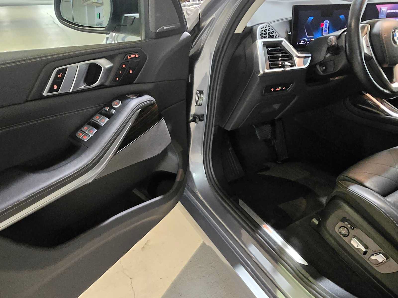 Used 2025 BMW X7 xDrive40i AWD/4WD image 20