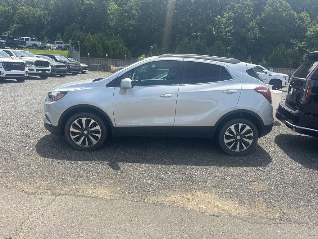 Used 2021 Buick Encore Preferred w/ Safety Package AWD/4WD image 4