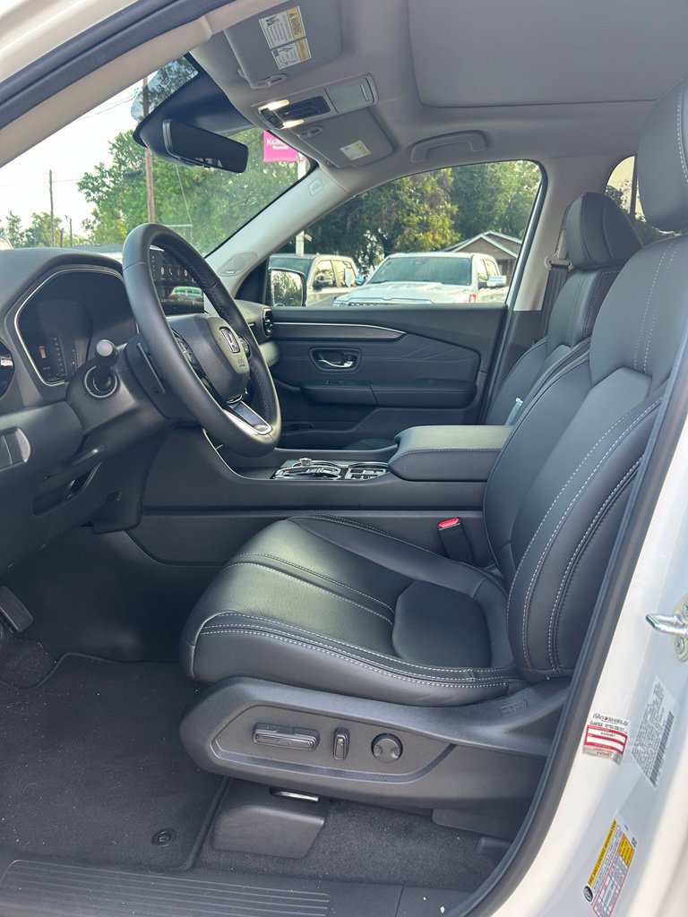 Certified 2026 Honda Pilot Touring image 16