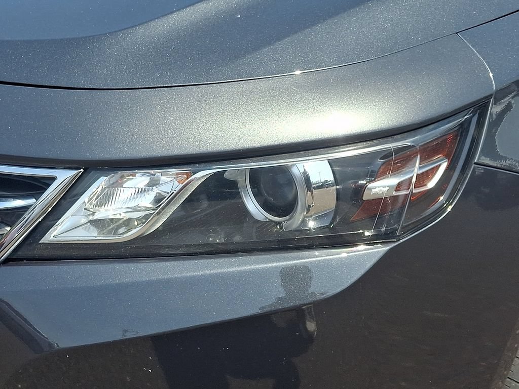Used 2018 Chevrolet Impala Premier FWD image 10